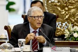 Hoaks! Bill Gates sebut vaksin untuk kurangi populasi manusia