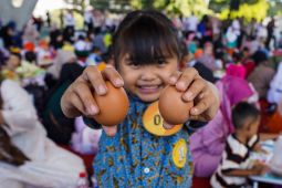 Hal yang perlu diperhatikan orang tua saat beri anak makanan sehat
