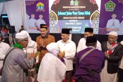 Wagub Dimyati lepas jamaah haji kloter JKG 23 Kota Serang