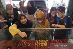 Harga emas perhiasan kembali melonjak di Palembang Rp10.600.000 per suku