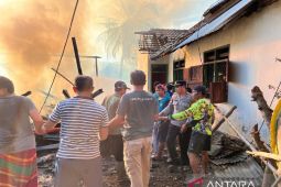 Rumah di Dompu terbakar saat ditinggal kerja penghuninya