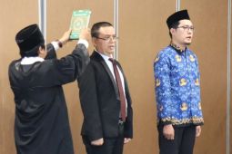 Rektor Unja lantik Wakil Dekan FKIP dan pejabat fungsional pranata komputer