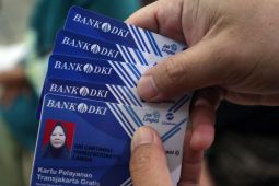 3.368 kartu layanan gratis Transjakarta dibagikan bagi 15 golongan penerima manfaat