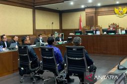 Fakta baru, Nomor ponsel dengan nama Sri Rejeki Hastomo milik Hasto