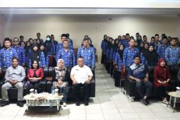 Serahkan SK Kenaikan Pangkat, Wabup harapkan ASN Beltim lebih disiplin dan profesional