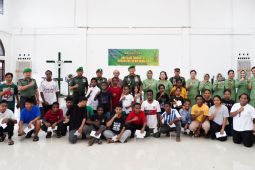 Kodam XVII Cenderawasih anjangsana ke panti asuhan sambut HUT ke-62