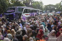 Ciamis Berangkatkan Ratusan Calon Haji Kloter 19, Siap Menuju Tanah Suci!