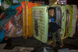 Sembilan orang tewas dalam sebuah kecelakaan truk di Perak, Malaysia