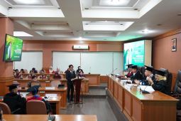 Mantan fotografer ANTARA lulus Doktor Ilmu Komunikasi USU pertama dengan Predikat Cumlaude