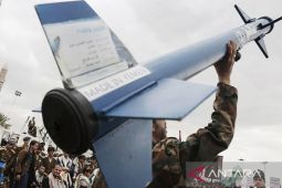 Bandara Israel dihantam, sistem pertahanan THAAD AS gagal cegat rudal Houthi