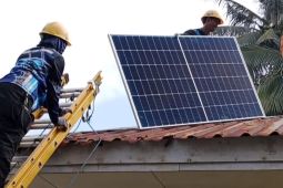 Listrik SuperSUN hadir di Pulau Satangnga, hidupkan denyut kehidupan warga