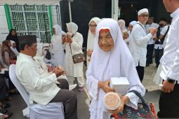 Pemkot Jambi beri bekal  sambal UMKM untuk jamaah calon haji