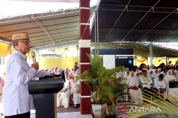 Bupati Bone Bolango harap JCH fokus beribadah di tanah suci