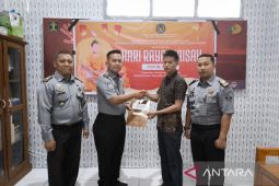 Kanwil Ditjenpas  Jambi beri remisi Hari Raya Waisak ke 10 warga binaan