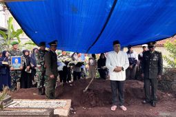 Mayor (Cpl) Anda Rohanda korban ledakan amunisi dimakamkan di Bandung Selasa ini