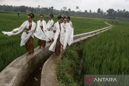 Tradisi Budaya Ngalaksa Sumedang