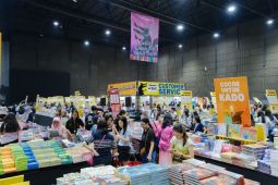 Pekan terakhir, BBW Surabaya 2025 tawarkan diskon buku dan hadiah emas