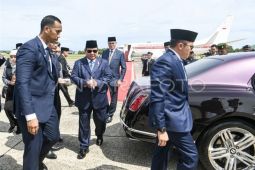 FOTO - Prabowo Subianto tiba di Brunei Darussalam