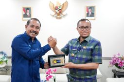 PLN UIW MMU- Pemkab Bursel komitmen wujudkan pemerataan listrik