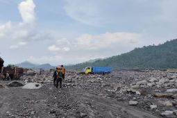 BPBD Lumajang pantau secara intensif lahar dingin Gunung Semeru