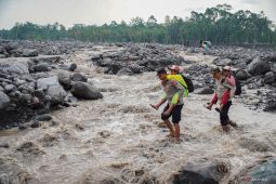 139 KK terisolasi akibat lahar hujan Gunung Semeru