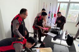 Jaksa geledah Kantor PMI OKU diduga kelola dana fiktif, sita sejumlah dokumen dan laptop