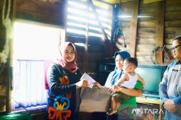 Wabup Madina kunjungi Muhammad Raihan anak penderita penyakit kelainan genetik