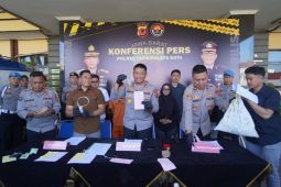 Dua penambang emas ilegal di kawasan hutan Tasikmalaya ditangkap polisi