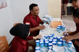 Lapas Amuntai tes urine petugas dan WBP cegah peredaran narkoba