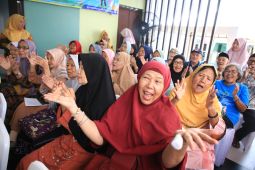 390 warga ikuti program sekolah lansia di Kota Tangerang