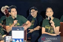 Maxime Bouttier turut menyumbang lagu untuk film horor terbarunya