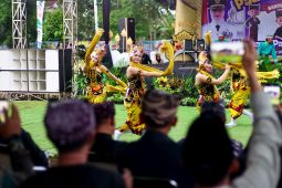 Pemkab Banyuwangi lestarikan seni budaya lewat Festival Padhang Ulanan