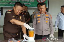 Cabjari Deli Serdang di Labuhan Deli musnahkan sejumlah barang bukti hasil kejahatan