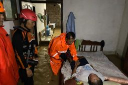 Tim SAR evakuasi 28 warga yang terjebak banjir Trenggalek