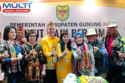 Pemkab Gumas tampilkan ragam produk unggulan di Kalteng Expo 2025
