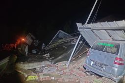 Tiga orang luka-luka akibat longsor di Nagreg Bandung