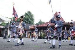 Bantul meningkatkan kinerja pemerintah kelurahan dalam berbagai bidang