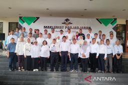 Guru Besar FK Unpad menyampaikan maklumat untuk evaluasi Kemenkes