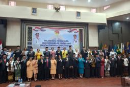 Gubernur NTT melantik 15 pejabat eselon II