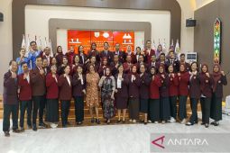 Eddy Raya Samsuri apresiasi perawat sebagai ujung tombak pelayanan kesehatan