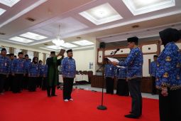 Bupati Bojonegoro ingatkan pejabat pemkab berkolaborasi lintas sektor