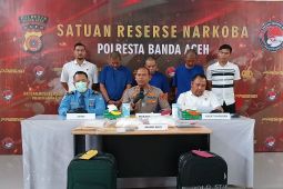 Petugas Bandara SIM Aceh gagalkan penyelundupan lima Kg sabu-sabu, tiga orang DPO