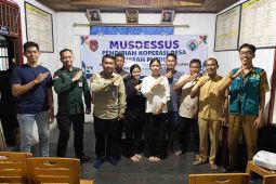 Pembentukan dan pengembangan Koperasi desa di Kobar melalui tiga model