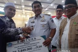 Pemprov Sulut serahkan bantuan pada JCH sebesar Rp2,62 miliar