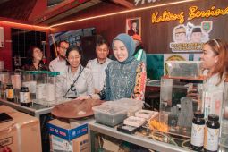 Ketua TP-PKK kunjungi stan Dinas ESDM di Kalteng Expo, tampilkan capaian dan program pembangunan