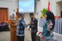 BPSDM Kaltim  latih kompetensi layanan publik 144 Lurah