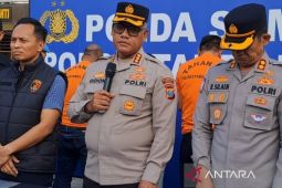Polisi tangkap empat debt collector diduga rampas handphone milik dokter di Medan