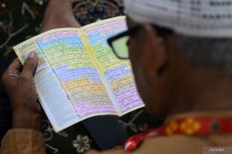 Bacaan Surah Al-Kahfi ayat 1-10 dan keutamaannya di hari Jumat
