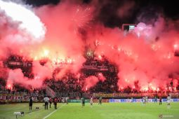 Aksi suporter Persebaya Surabaya