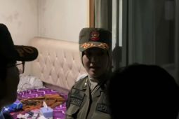 Satpol PP Karawang jaring puluhan pasangan bukan suami isteri di kosan